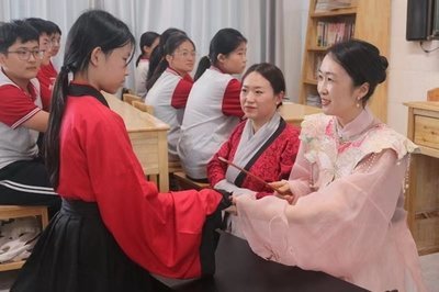 绵阳车展模特 美妆模特 承接各类活动执行,专业提供各类人员