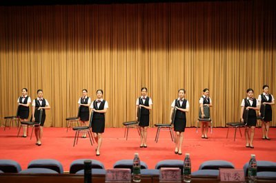 贵阳礼仪模特合同-贵阳模特礼仪公司多少钱